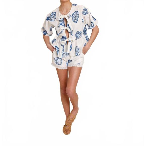 NEW BAILEY ROSE st. pete shell tie front top in blue - Picture 6 of 6